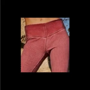 Free People Mark My Words Slim Flares. Size Large thumbnail 3