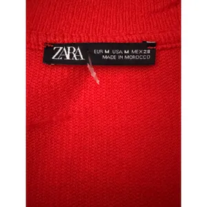 Zara Womens Red V-Neck Ribbed Knit Sweater Gold Filigree Button Cuff Size Medium thumbnail 7