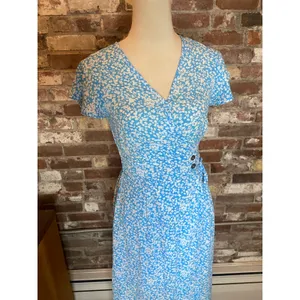 Sienna Sky Light Blue Floral Faux Wrap Midi Dress XS Flutter Sleeve Keyhole Back thumbnail 2