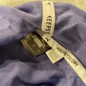 PUMA Purple Cropped Hoodie Size L Keeps You Dry Athletic Pullover Sweatshirt thumbnail 7
