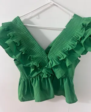 Entro green ruffle top  thumbnail 3