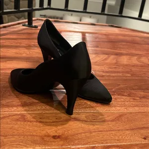 Authentic YSL Black Satin Heels Size 6.5 thumbnail 7