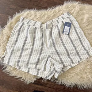 NWT Casual Striped Shorts Universal Thread Size M thumbnail 1