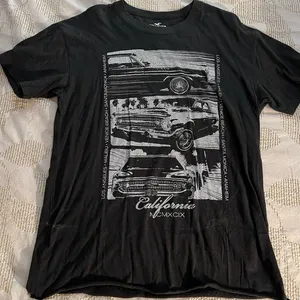 Hollister Graphic T-Shirt thumbnail 1