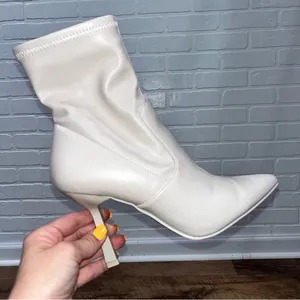 Steve Madden Elan Bootie in Creamy White thumbnail 2