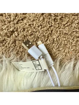 Liz Claiborne Black Sequin Wristlet Wallet with USB and iPhone Charger thumbnail 2