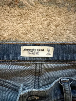 Abercrombie 90s Straight Ultra High-Rise Jeans thumbnail 2