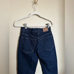 MADEWELL 90’s High‎ Rise Straight Size 26 in Norman Wash Dark Wash Blue thumbnail 7
