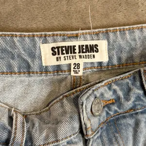 Stevie Jeans Steve Madden Wide Leg High Rise Jeans Womens 28 Light Wash Denim thumbnail 2
