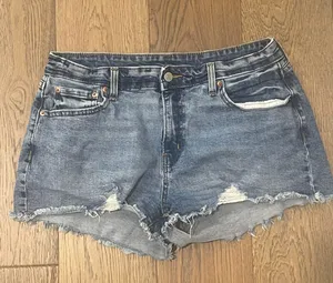 Levi's Shorts thumbnail 1