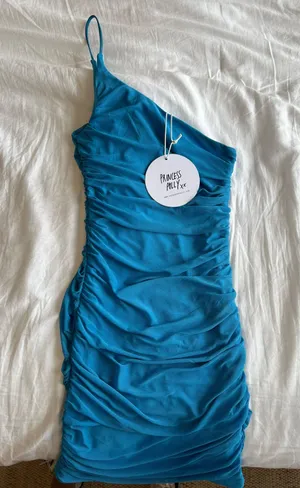 Dress thumbnail 1