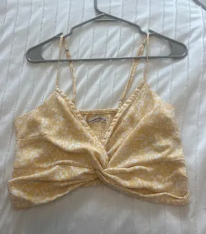 Abercrombie Top Floral Yellow Crop thumbnail 1