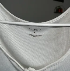 White Button Top thumbnail 4