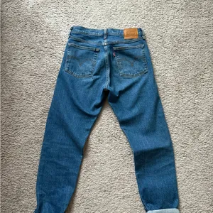 Levi's Blue Wedgie Straight Jeans thumbnail 3
