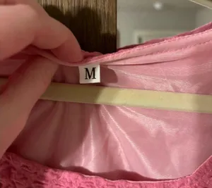 Pink cropped puff sleeve top Size M thumbnail 3