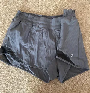 Lululemon Shorts thumbnail 1