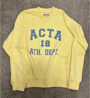 Acta Wear Butter Yellow Crewneck thumbnail 1