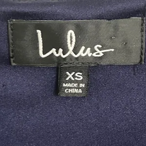 Lulus Navy Blue Sequin Shift Dress Womens XS V-Neck Short‎ Sleeve Mini Cocktail thumbnail 3