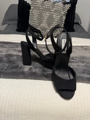 Steve Madden suede Heels size 8 thumbnail 4