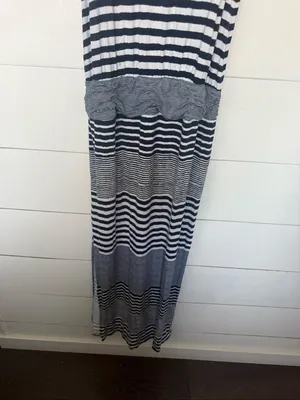 Tommy Bahama Women’s Small Blue White Striped Maxi Dress Stretchy thumbnail 6