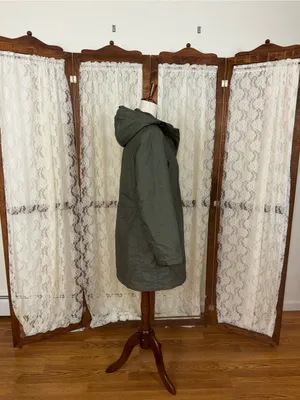 Nice L.L. Bean Quilted Fleece Lined Long Parka Green thumbnail 2