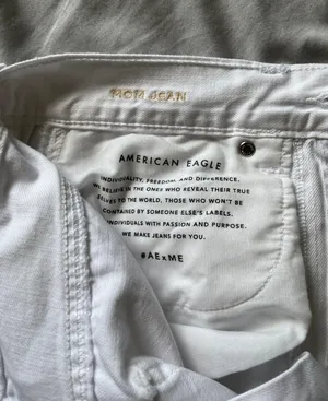 American Eagle “Mom” Jeans thumbnail 3