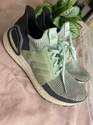 Adidas UltraBoost 19 Men's Running Shoes Sneakers Size 11 US Athletic thumbnail 1