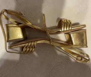 Mucccute gold sandals for hoco/ any occasion thumbnail 1