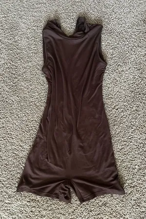Brown Romper Size M thumbnail 1