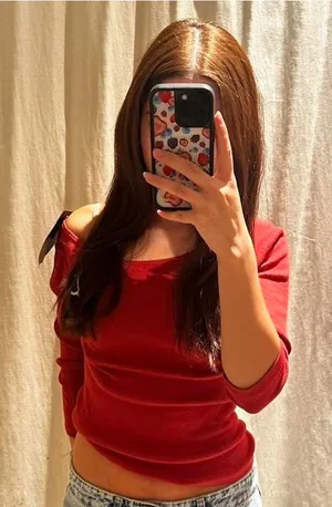 Brandy Melville Top thumbnail 1