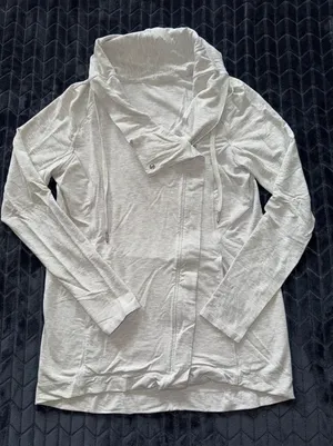 Lululemon Womens Coast‎ Easy Wrap Jacket Gray Heather Full Zip Size 6 thumbnail 1