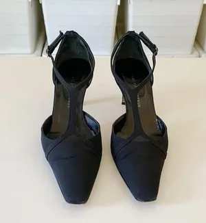 Vintage 90s Strappy Pointed Toe Heels Black Size 6 thumbnail 4