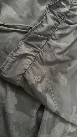 Lululemon Joggers thumbnail 2