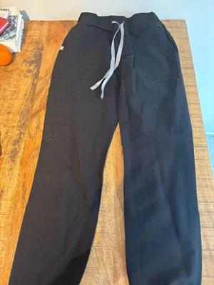 FIGS Scrub Pants Jogger thumbnail 1