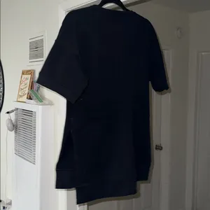 Black Lululemon cut above tee thumbnail 5