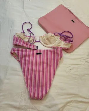 Swimwear thumbnail 2