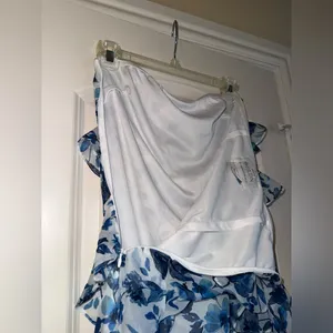 BHLDN Jia Bias-Cut Ruffled Printed V-Neck Gown size‎ 4 thumbnail 6