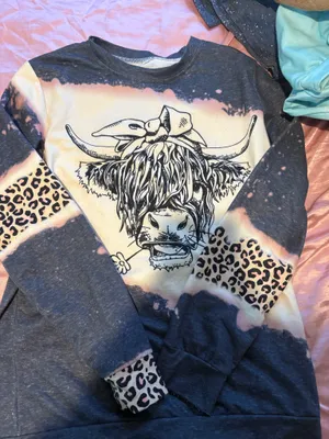 Amazon Crewneck thumbnail 1