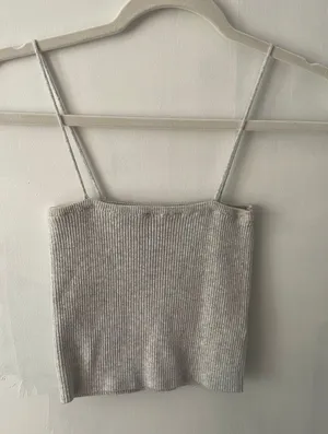 Brandy Melville Tank Crop thumbnail 2