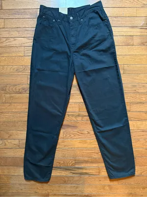 Levi's High Waisted Black Cotton Mom Jeans NWT Size 30x30 (10) Tapered Leg Denim thumbnail 6