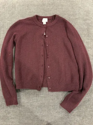 H&M Sweater thumbnail 1