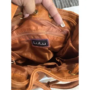 LuLu‎ Bucket Bag Orange Logo Double Handle Adj Strap Pockets thumbnail 6