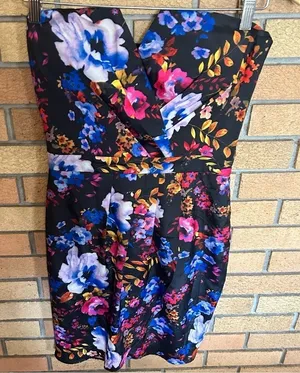 NWT Yumi Kim Women’s Black Floral Strapless Mini Wrap Dress Size Small thumbnail 1