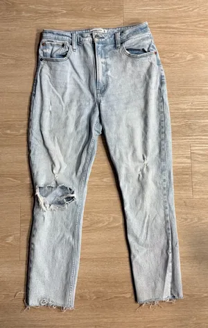 Abercrombie & Fitch The Skinny High Rise Curve Love Jeans thumbnail 1
