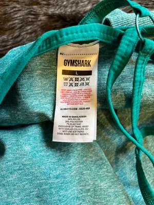 Gymshark sports bra thumbnail 3