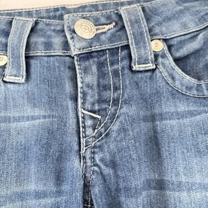 True Religion‎ Women's 25 Straight Leg Jean Blue Pockets Medium Wash Low Rise thumbnail 7