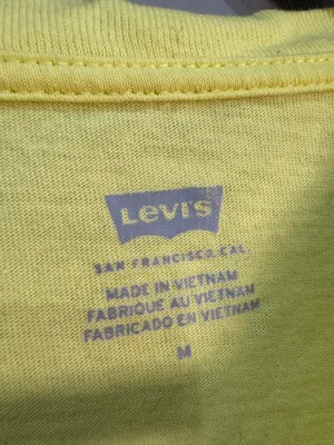 Yellow Levi's Knotted S/S Tee Size M VGUC thumbnail 5