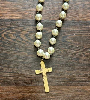 Vintage Pearl Cross Necklace Ivory Gold thumbnail 3