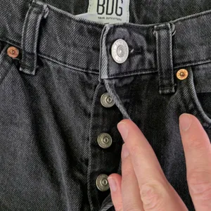 BDG Urban Outfitters Pax High Rise‎ Straight Jeans Washed Black Raw Hem W28 L32 thumbnail 8