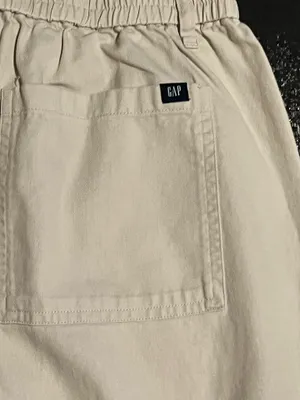 Gap these pants combine a relaxed street-style look with practical utility details. thumbnail 6